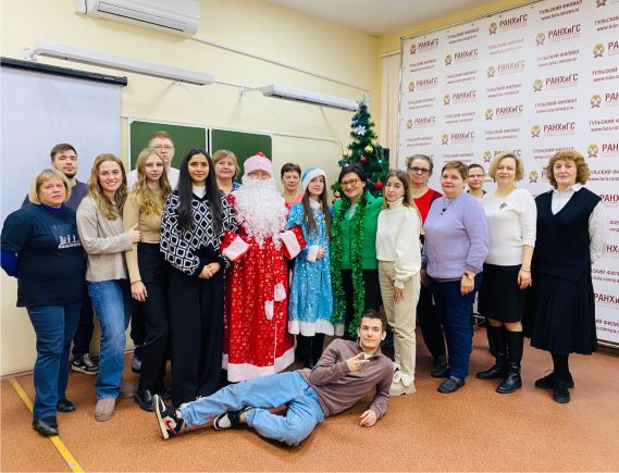 Новогодний праздник в Тульском филиале Президентской академии