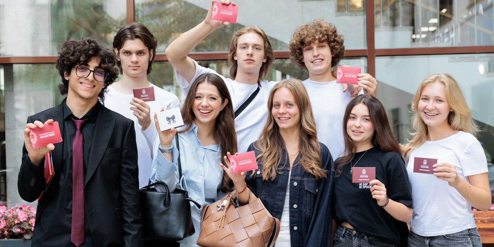 «Смотрите, кто пришел!»: первокурсники журфака рассказали об особой атмосфере Академии