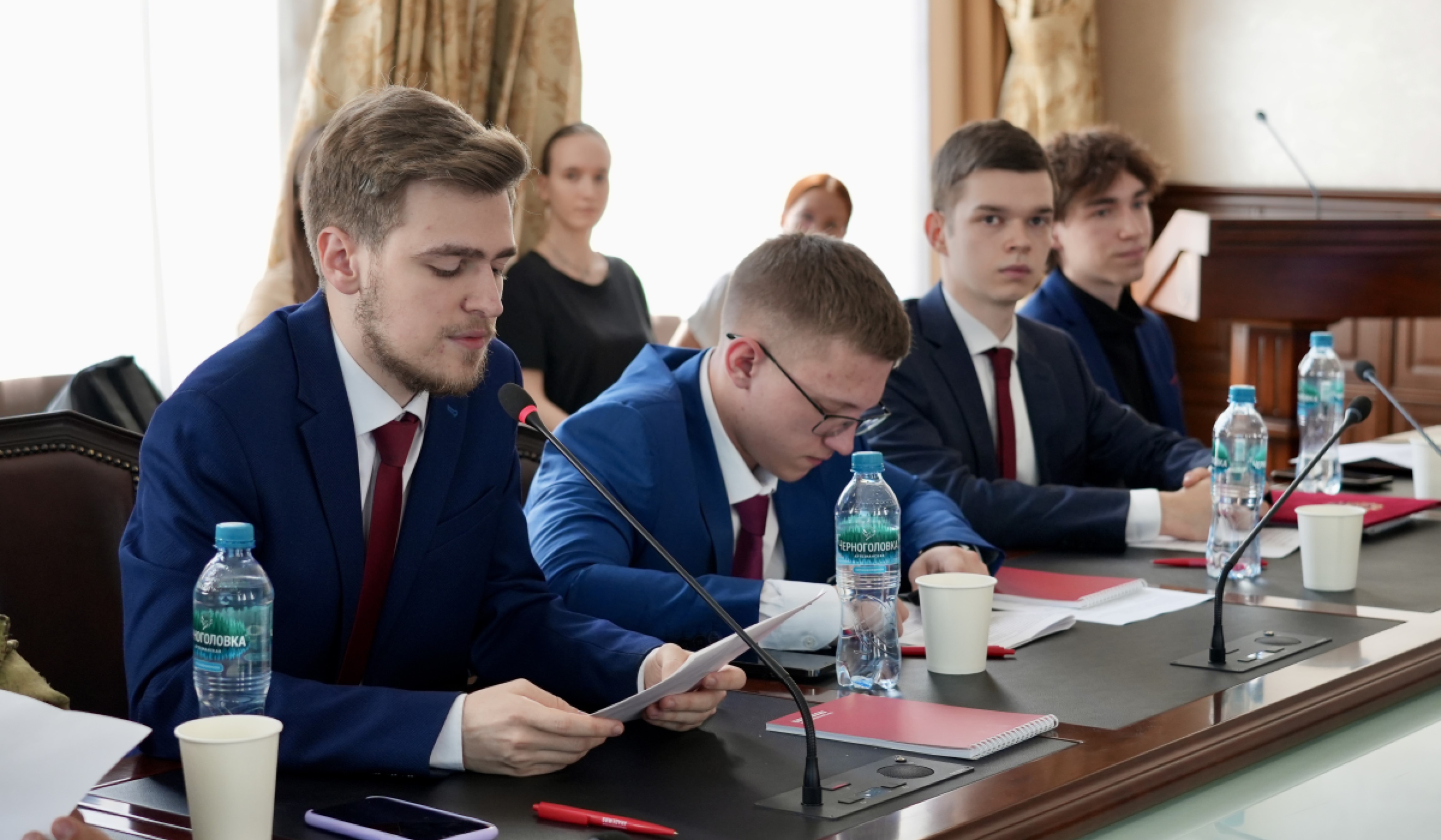 Сретенская конференция в Президентской академии: студенты представили стратегии развития ЛНР