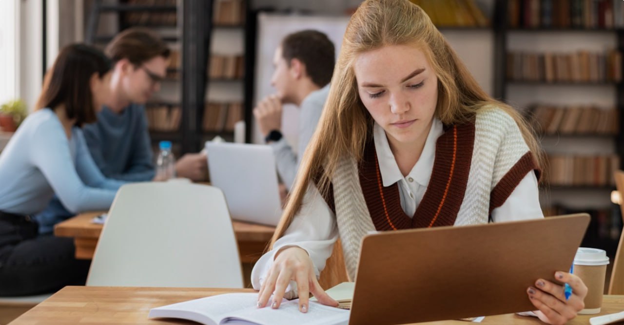 В учреждения СПО в 2025 году поступили порядка 1,3 млн человек