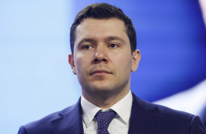 Алиханов назвал народные промыслы визитной карточкой России за рубежом
