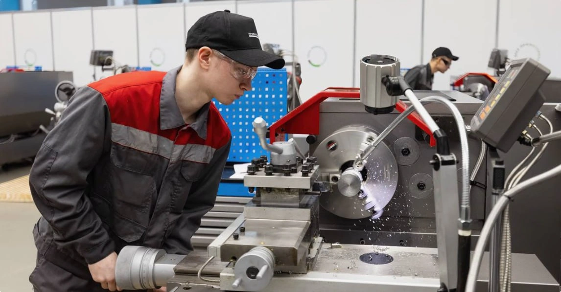 Дмитрий Чернышенко: Чемпионат «Профессионалы» – самое масштабное соревнование по профессиональному мастерству в России