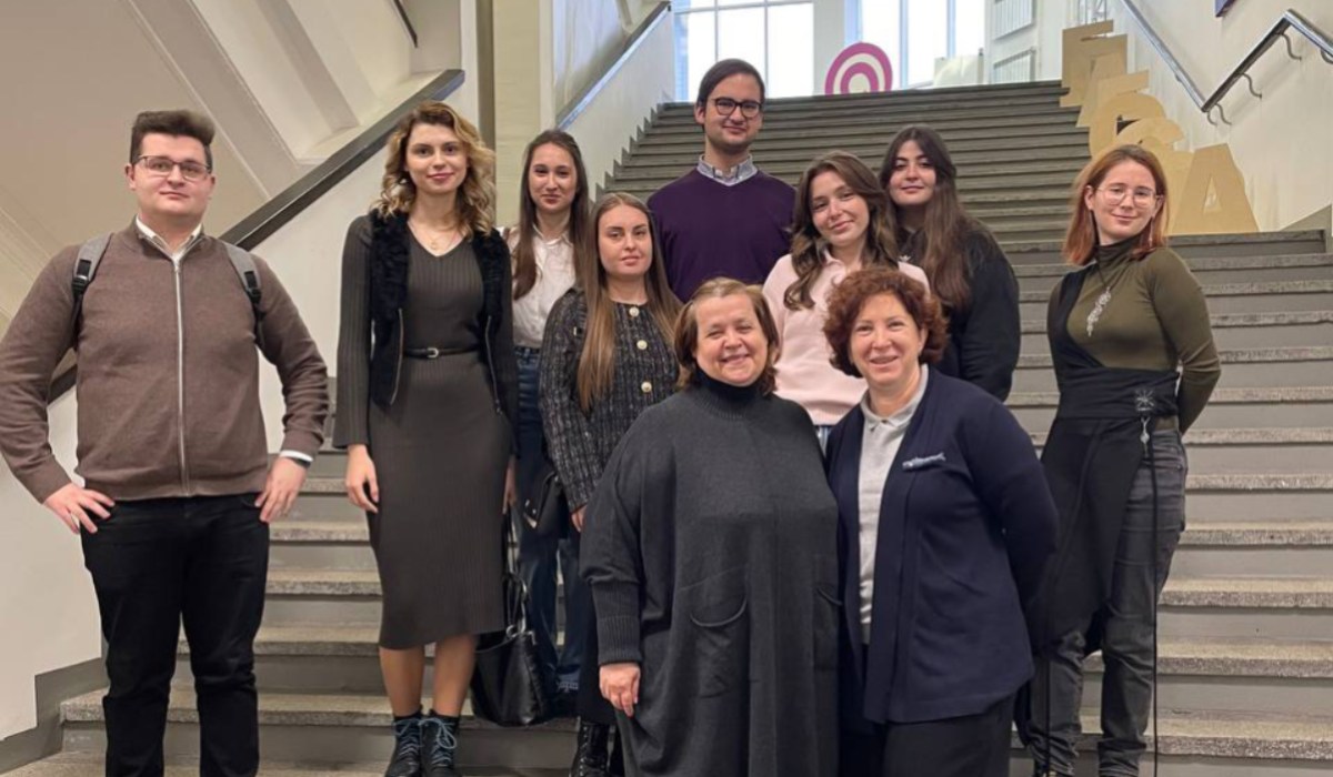 Студенты социального трека ИГСУ Президентской академии посетили благотворительный центр «БлагоСфера»