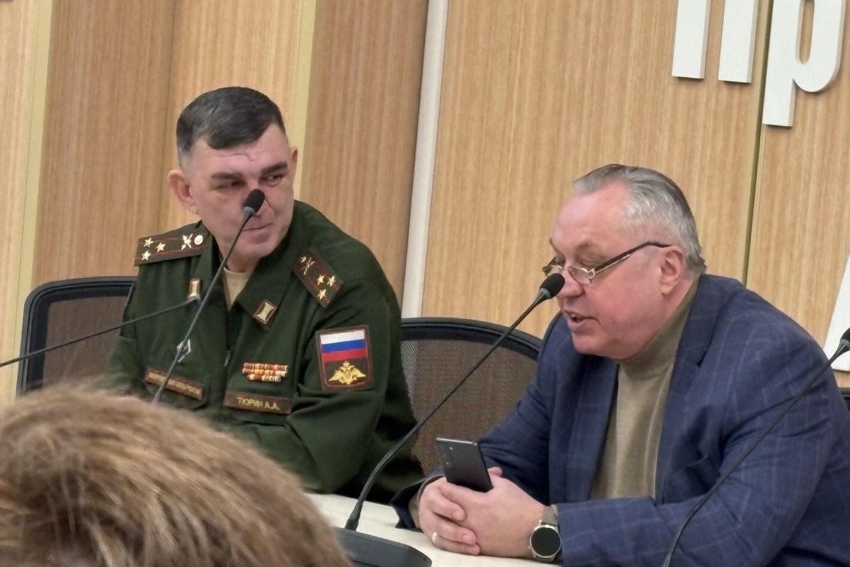 Будущим курсантам Военного учебного центра Президентской академии рассказали о правилах поступления 