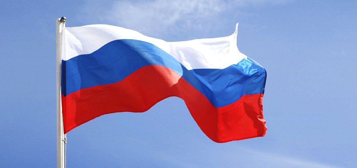 Тема дня: Космонавты с борта МКС поздравили россиян с Днем Государственного флага
