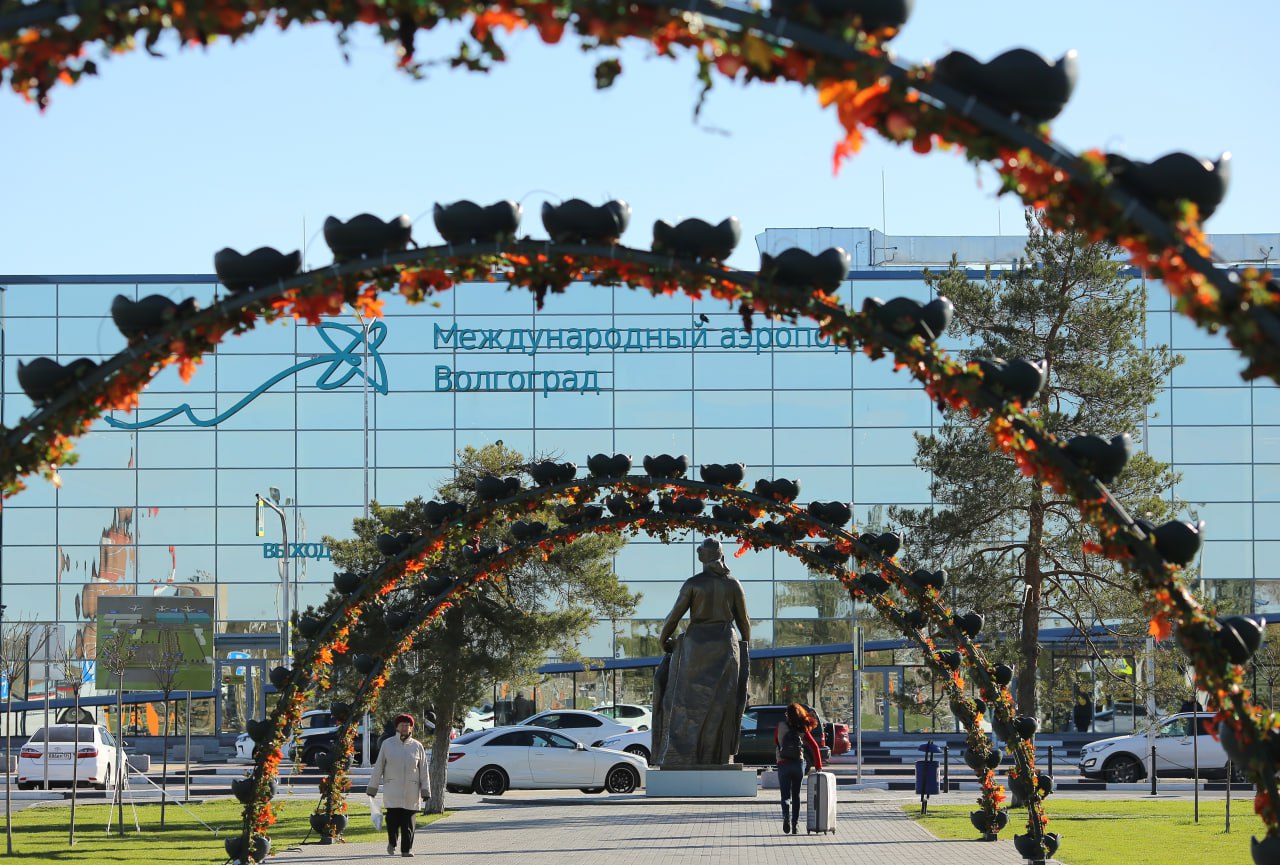 Тема дня: Международный аэропорт в Волгограде переименован в Сталинград