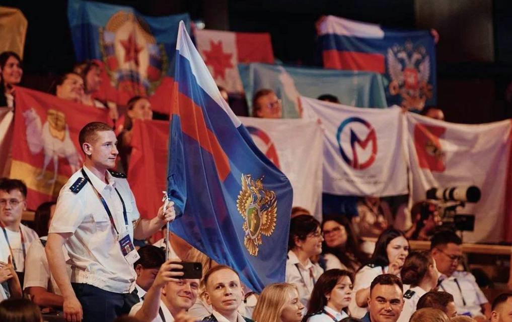 Тема дня: Стартовала финальная смена форума «Территория смыслов» – «Служение»