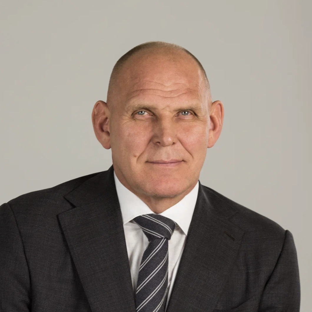 Александр Карелин